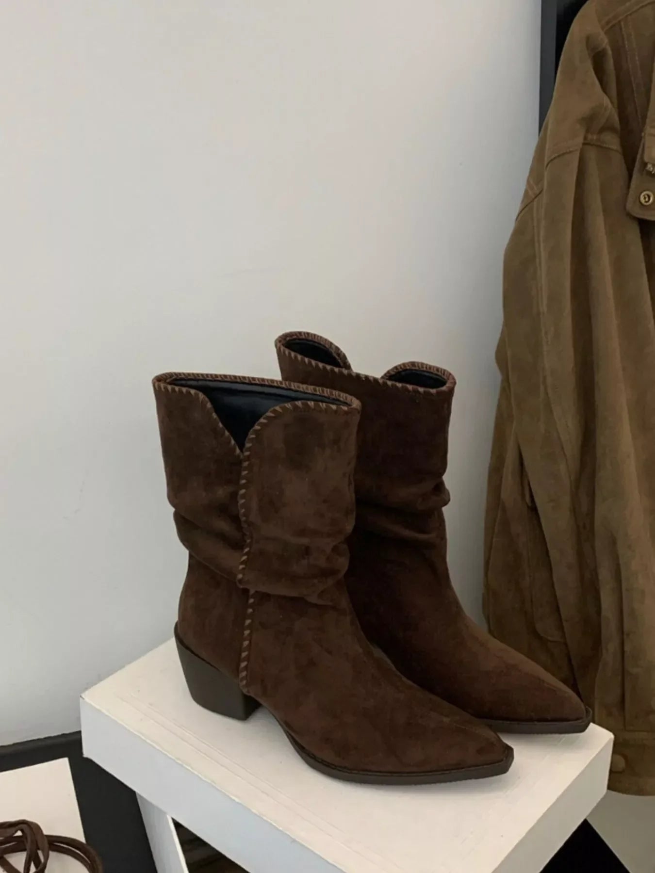 Fashionable Women's Low Cut Ankle Boots