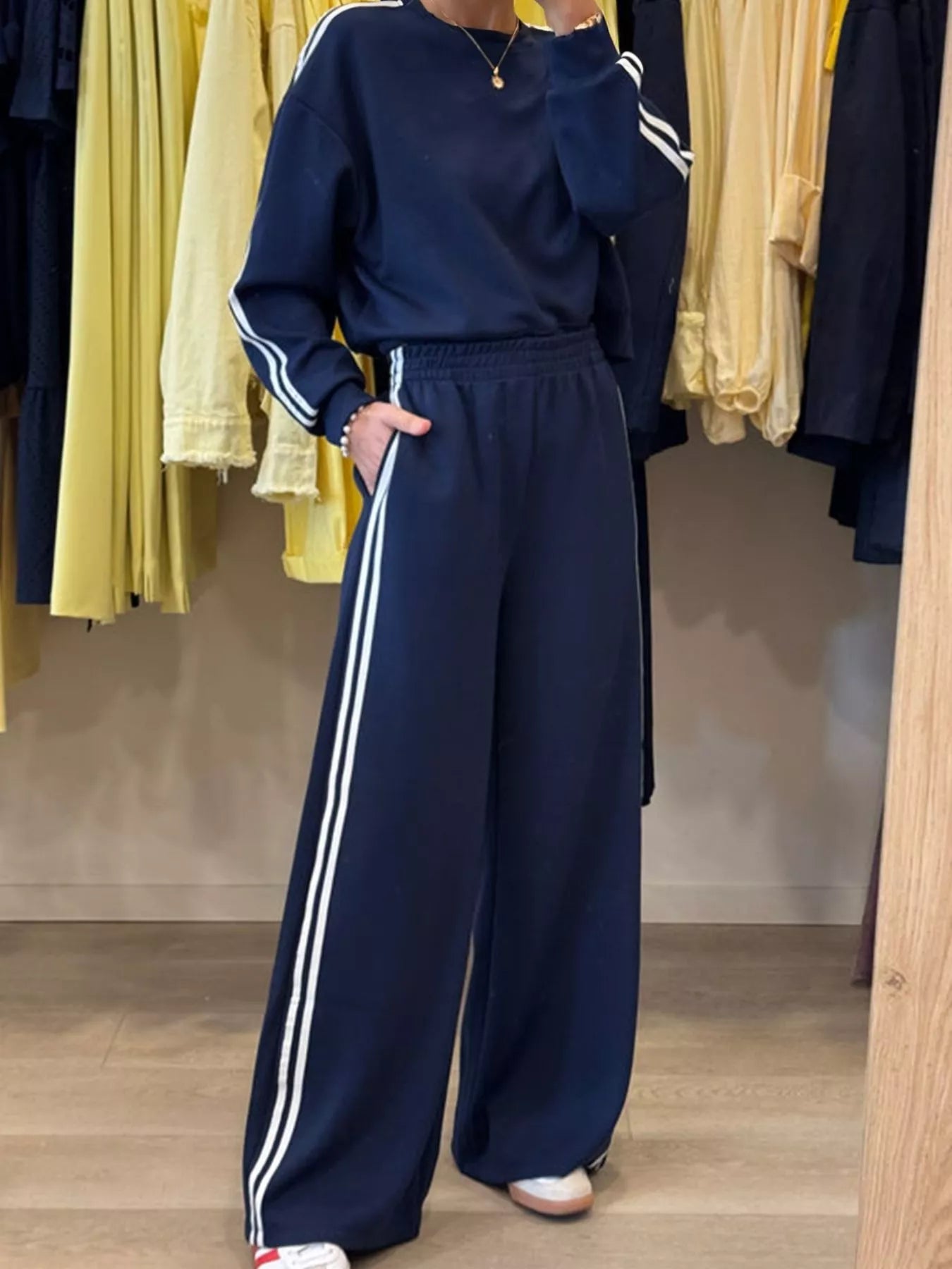 Vibrant Casual T-Shirt and Elastic Sweatpants Set