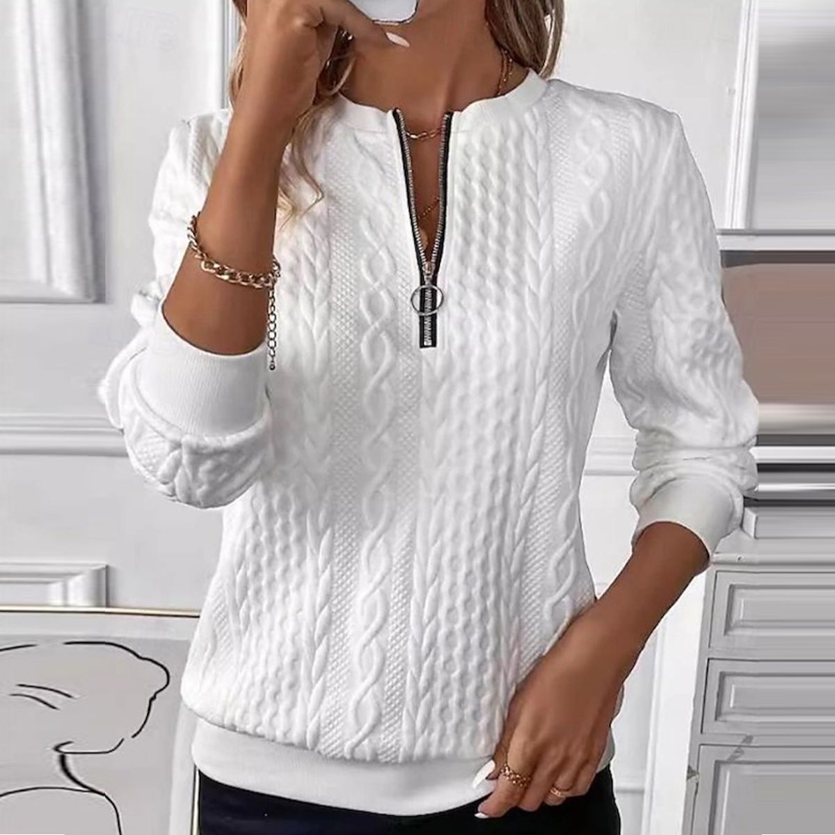 Cozy Ladies White Long Sleeve Zip Sweater - OutfitLondon