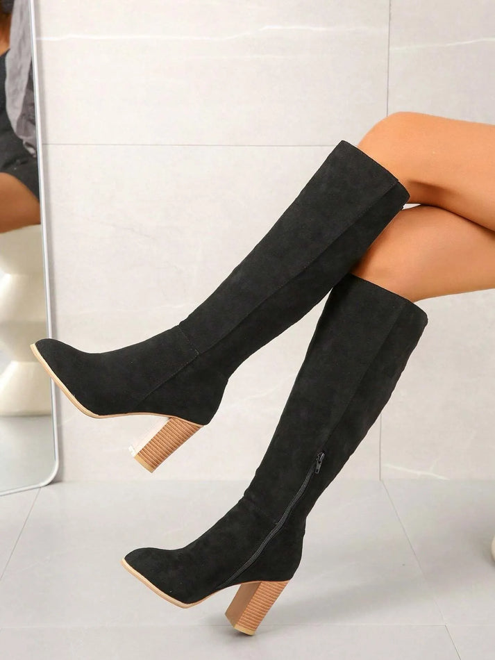 Stylish Insulated Ladies Snow Boots