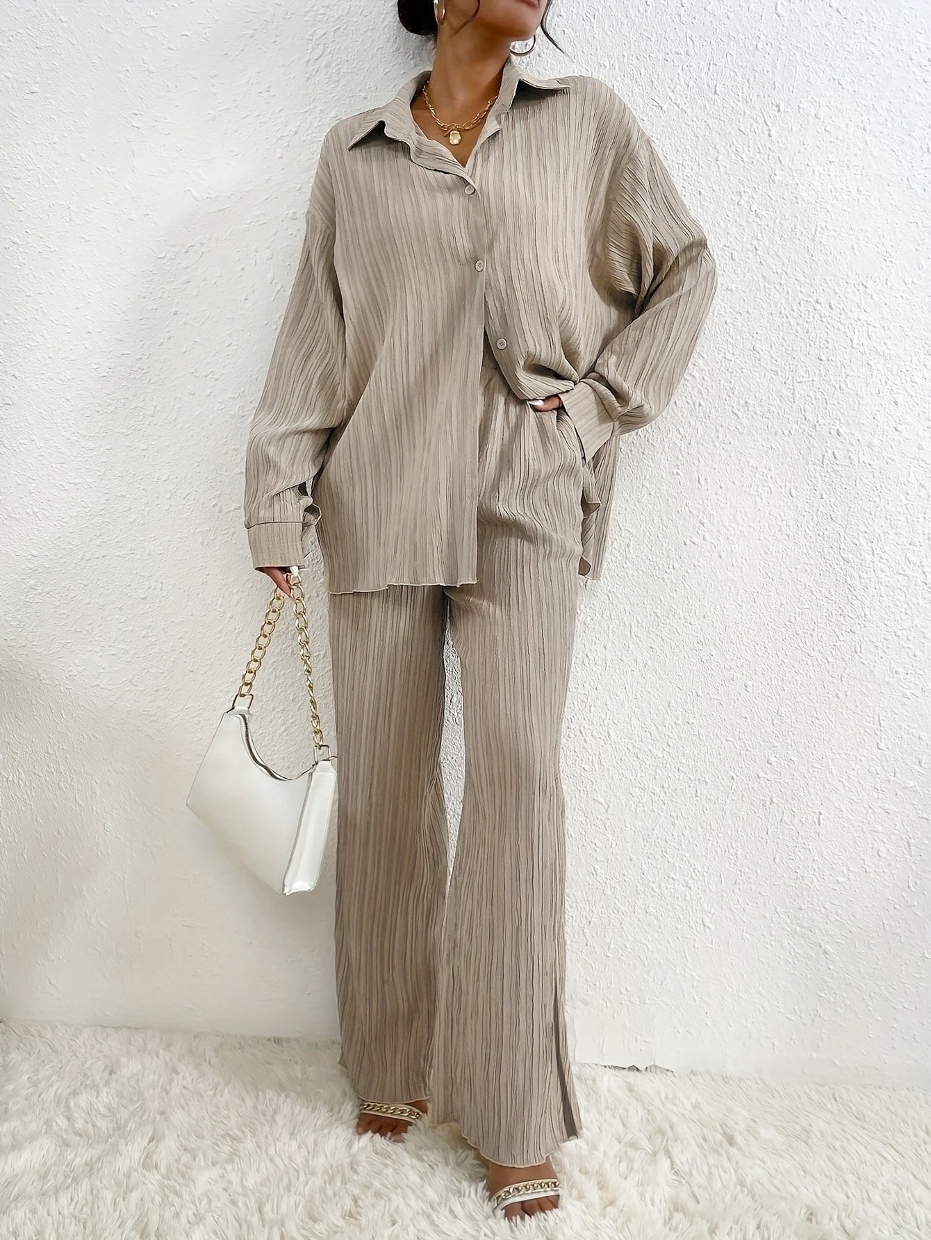 Soft Women's Athletic Tracksuit for Daily Use