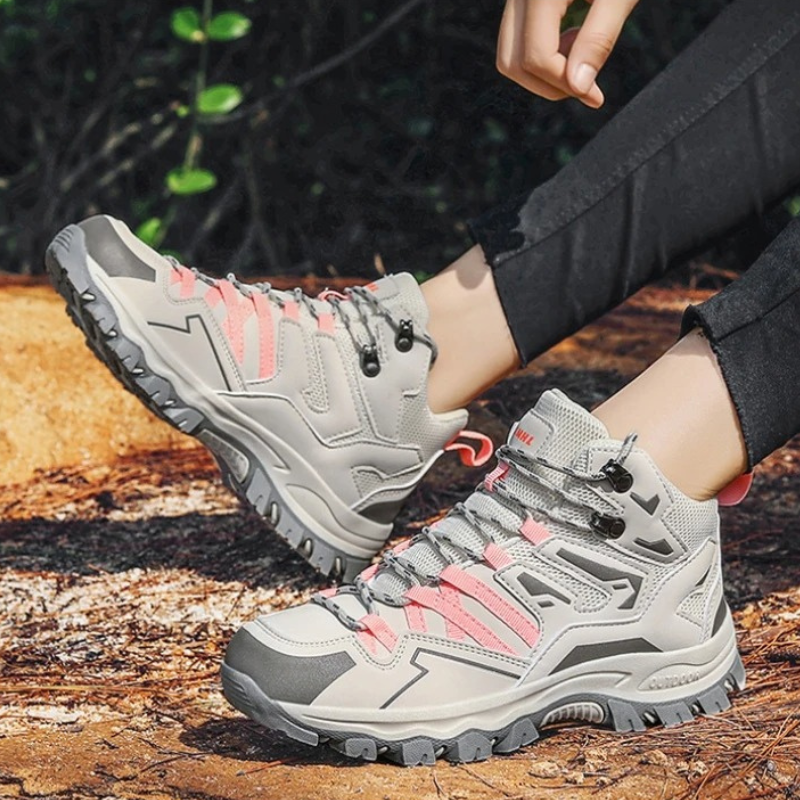 Warm Waterproof Mens Trekking Boots