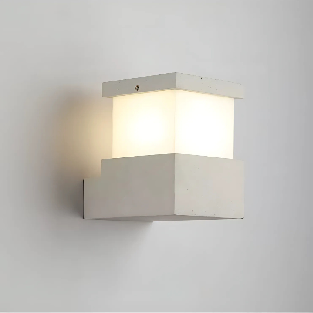 Weatherproof Patio Solar Lamp - OutfitLondon