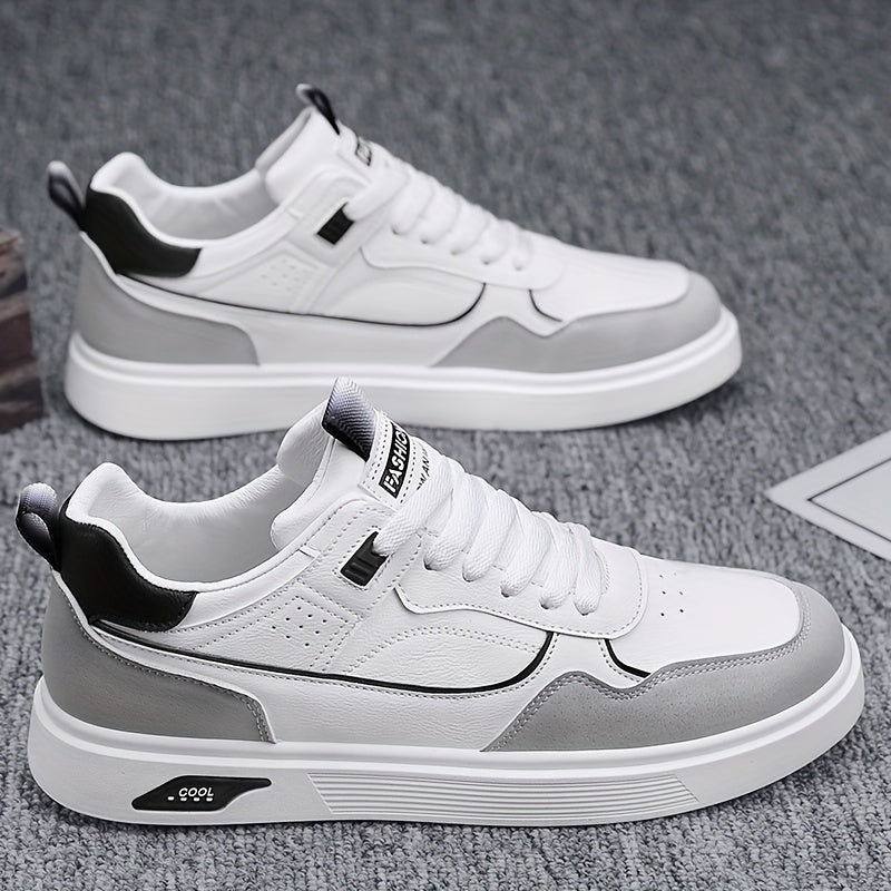 Relaxed Fit Men's Classic Lace Sneakers