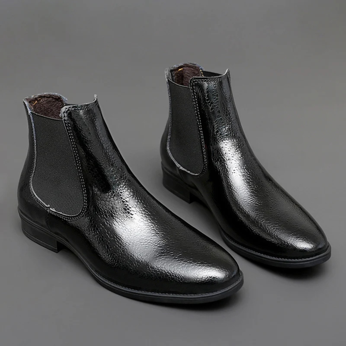 Men's Classic Leather Chelsea Ankle Boots with Stretch