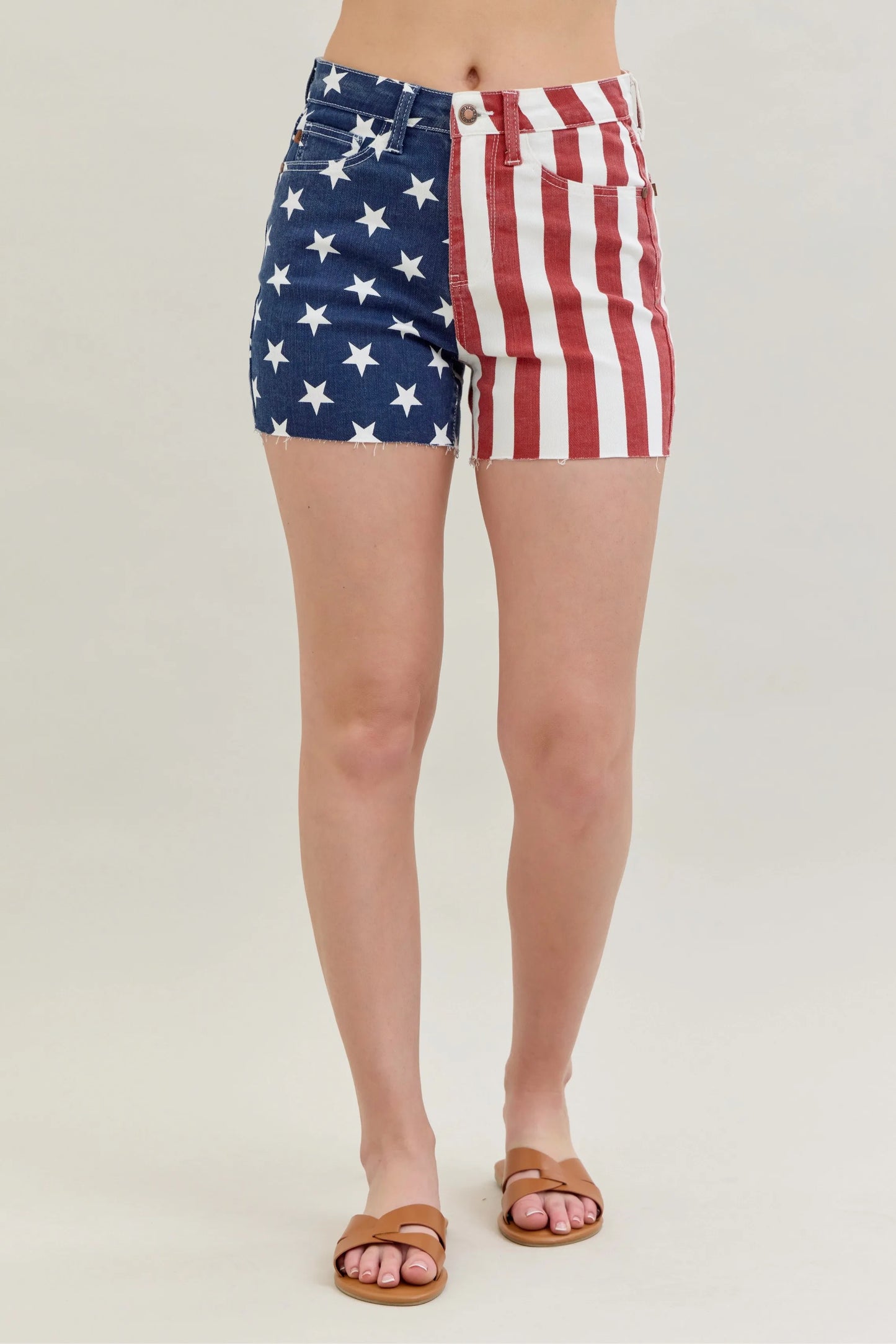 Vintage USA Flag High Waist Ripped Jeans Shorts - OutfitLondon