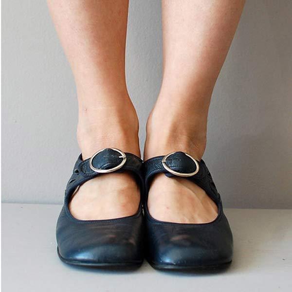 Comfortable Orthopedic Shoes: Classic Round Toe Design