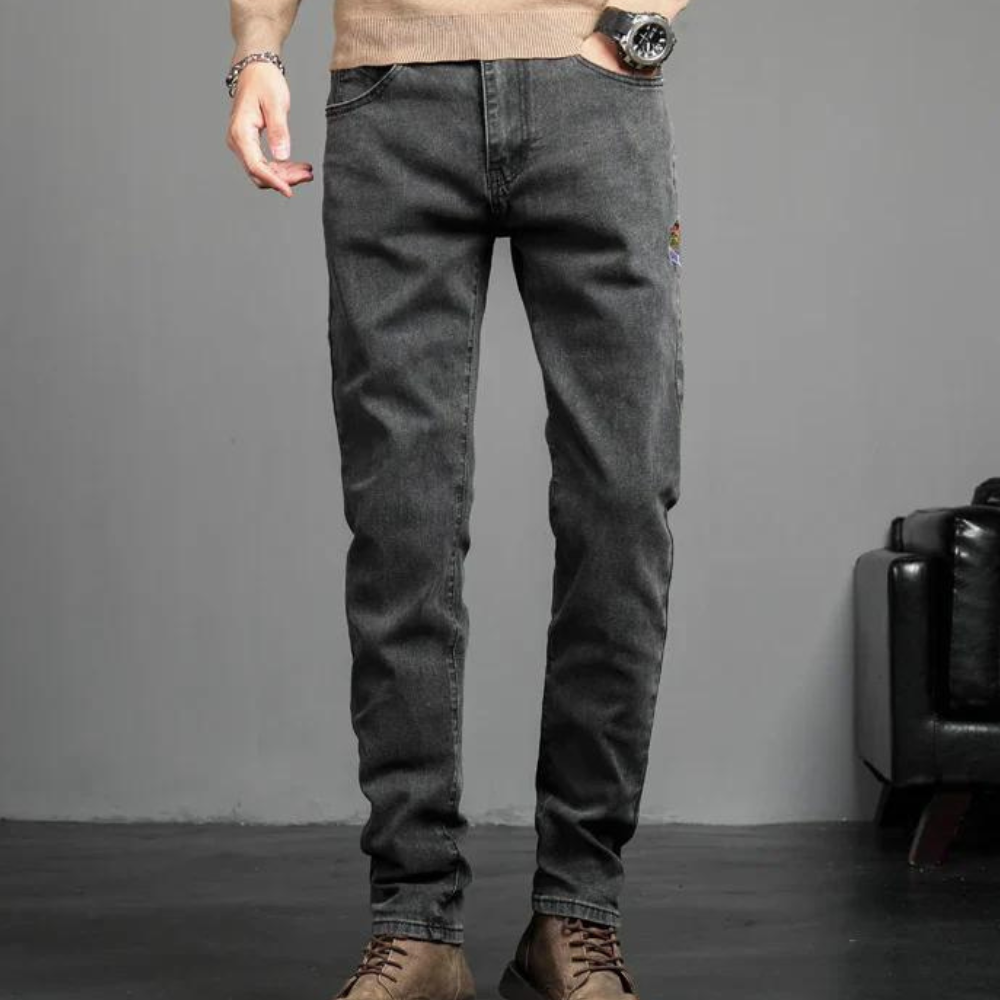 Stylish Men's Jeans: Relaxed Comfortable Fit