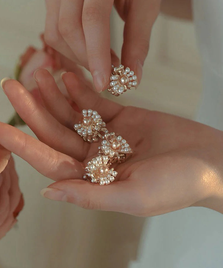 Women's Gold Hair Clip 4 Styles Elegant Daily Wear - OutfitLondon