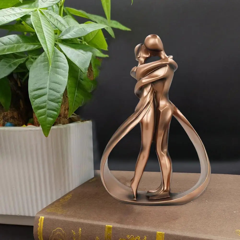 Exquisite Decorative Figurine with Intricate Details - OutfitLondon