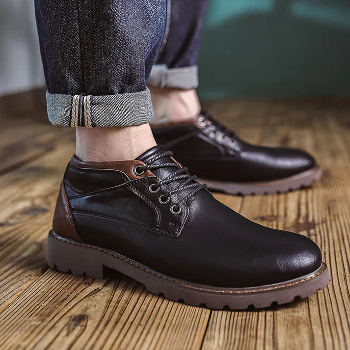 Durable Leather Lace Up Men's Boot - Strong Outsole