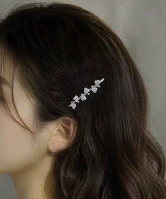 Women's Hairpins White Alloy Plum Blossom Design - OutfitLondon