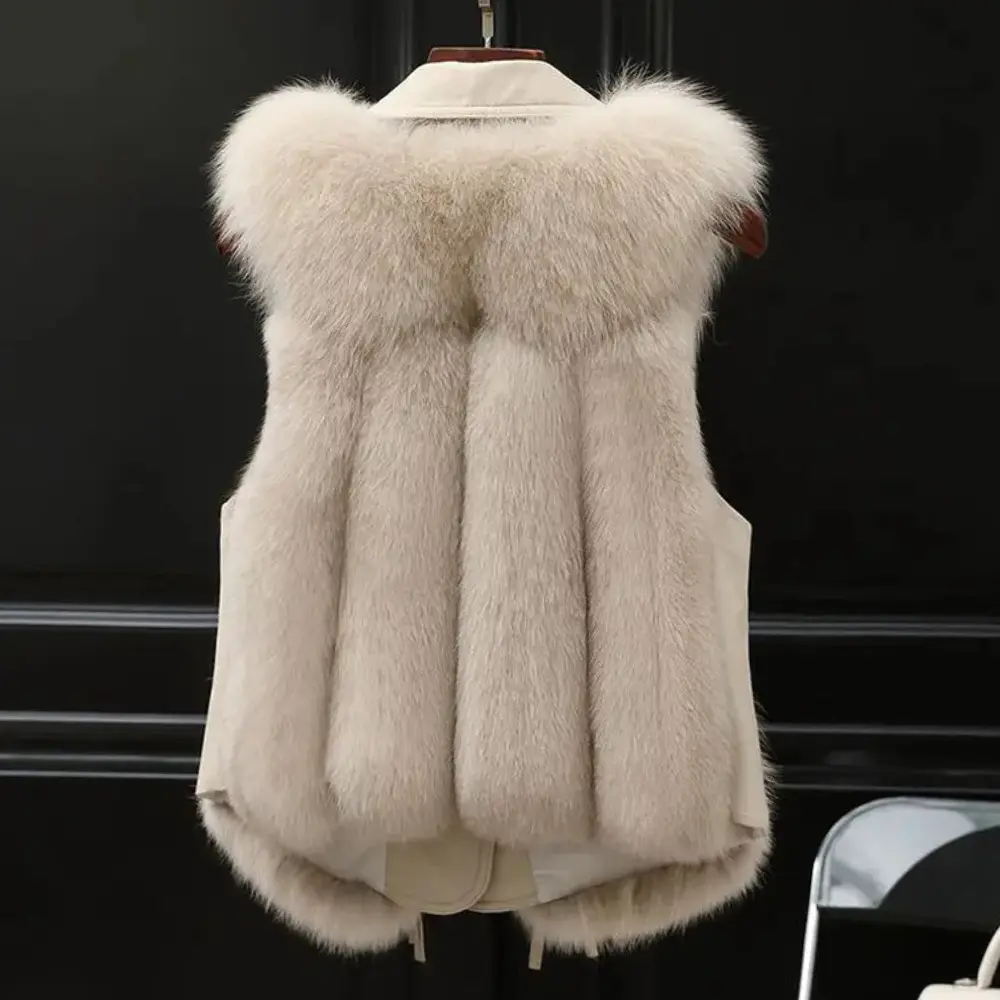 Women's Fur Trimmed Sleeveless Vest