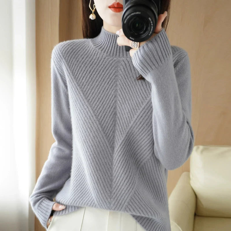 Cozy Ladies Cable Knit Pullover Sweater