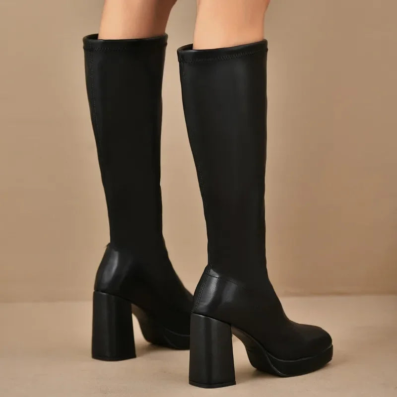 Fashionable Snow Boots with Thick Block Heel