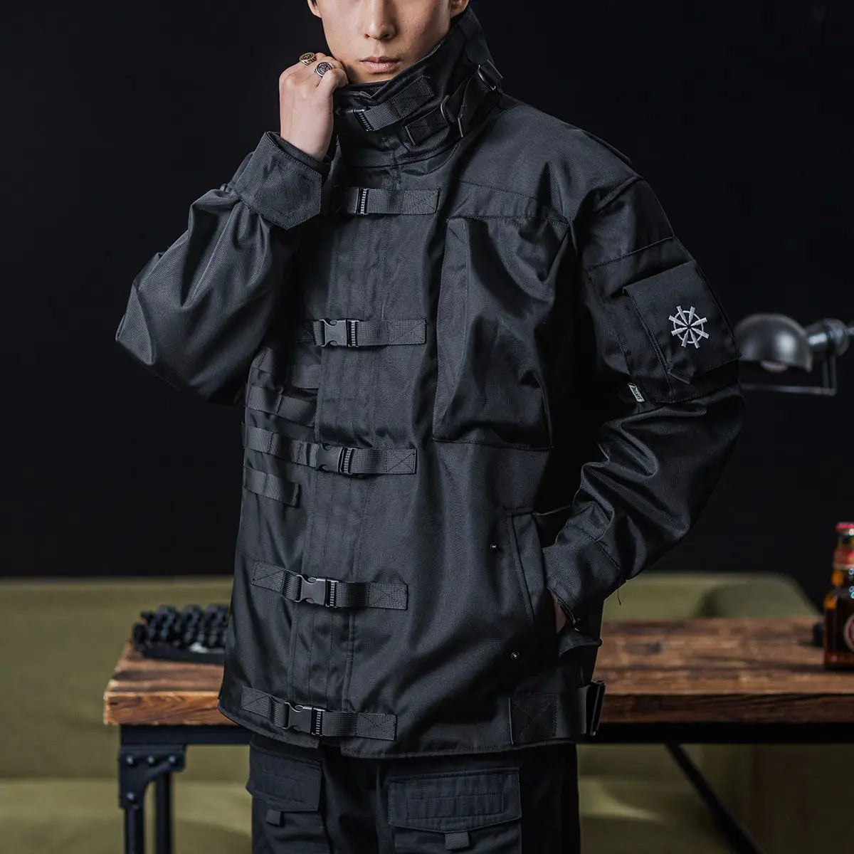 Men's Tactical Jacket Waterproof Adjustable Fit Multiple Pockets