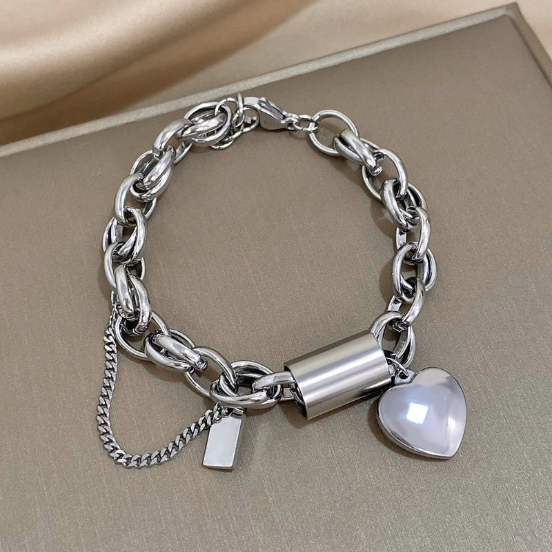Livia Women's Heart Bracelet Twisted Chain Silver Tone