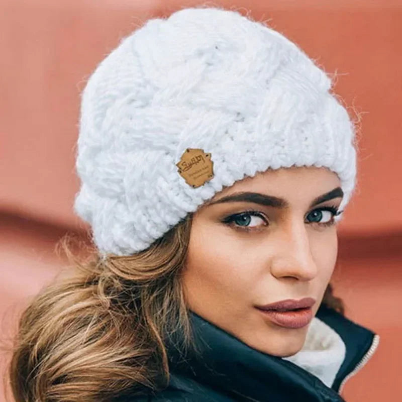 Cozy Women's Cable Knit Beanie Hat