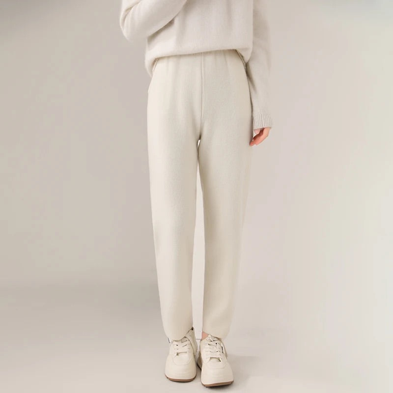Comfortable Straight Leg Elastic Waist Pants
