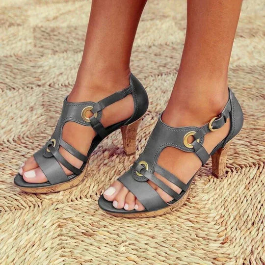 Stylish Heeled Sandals for Comfort and Support