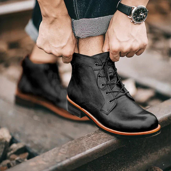 Retro Style Men's Leather Boots