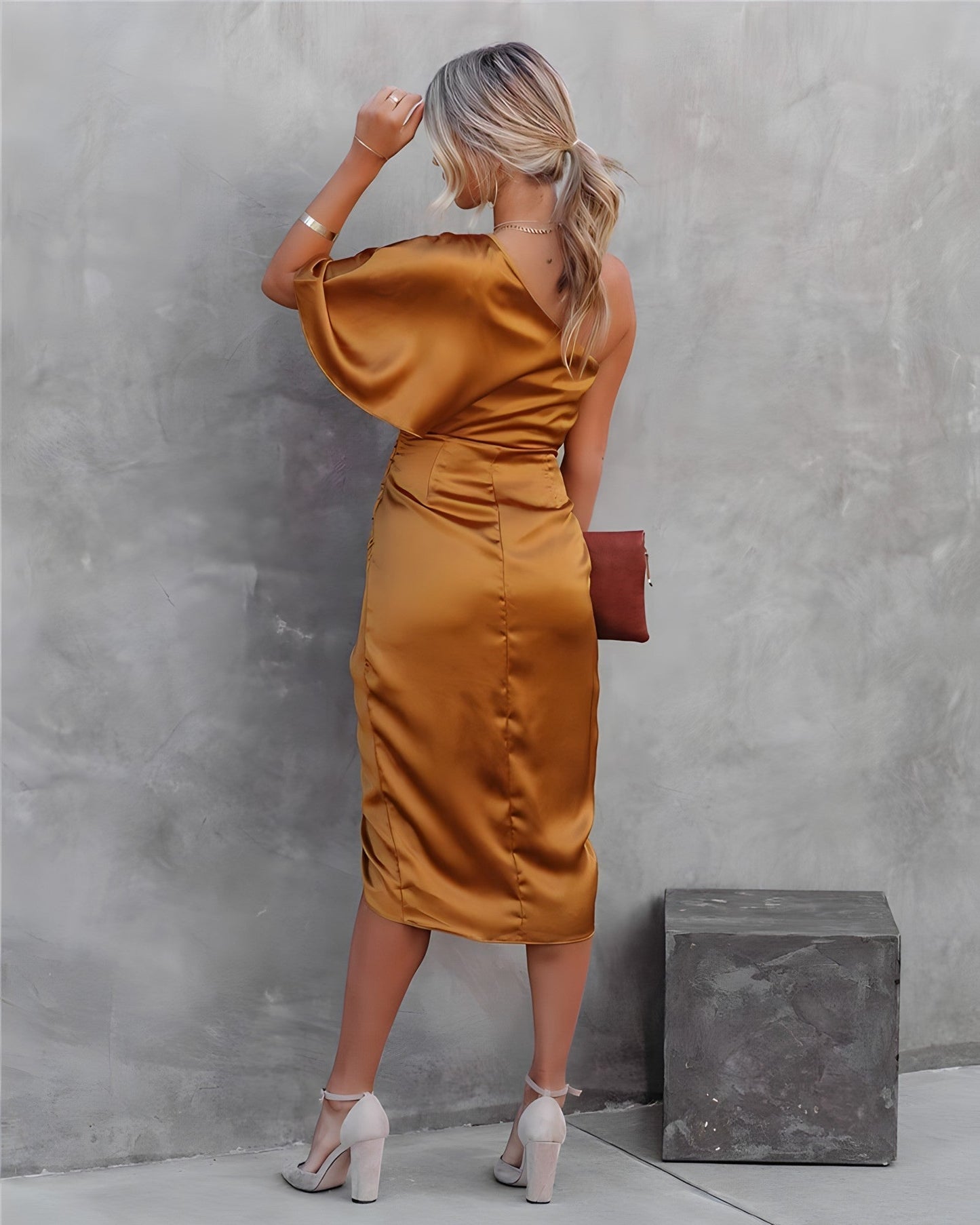 Elegant Ladies Special Occasion Dress