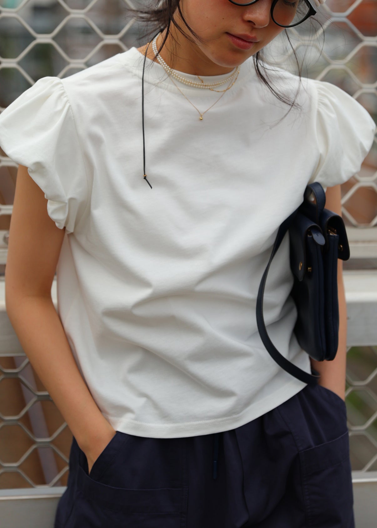 Unisex Cotton T Shirt Round Neck White Breathable Lightweight - OutfitLondon