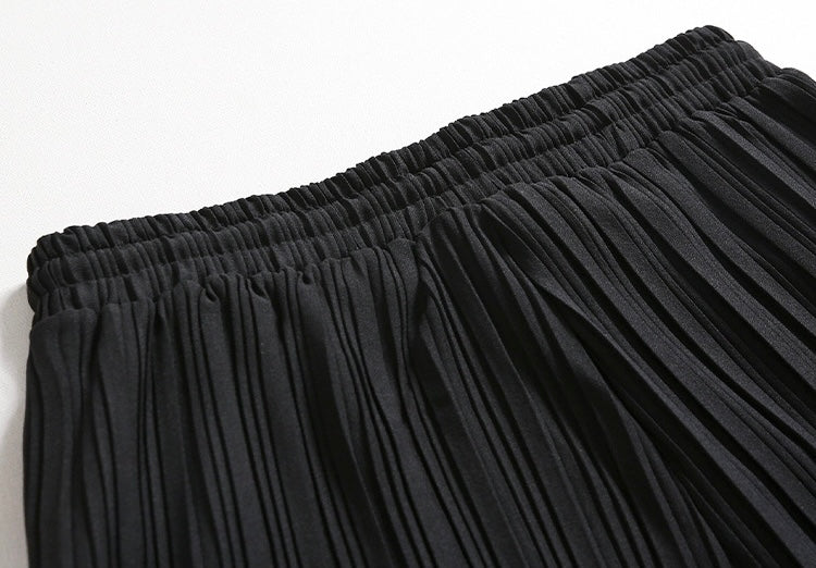 Comfortable Loose Fit Pleated Trousers