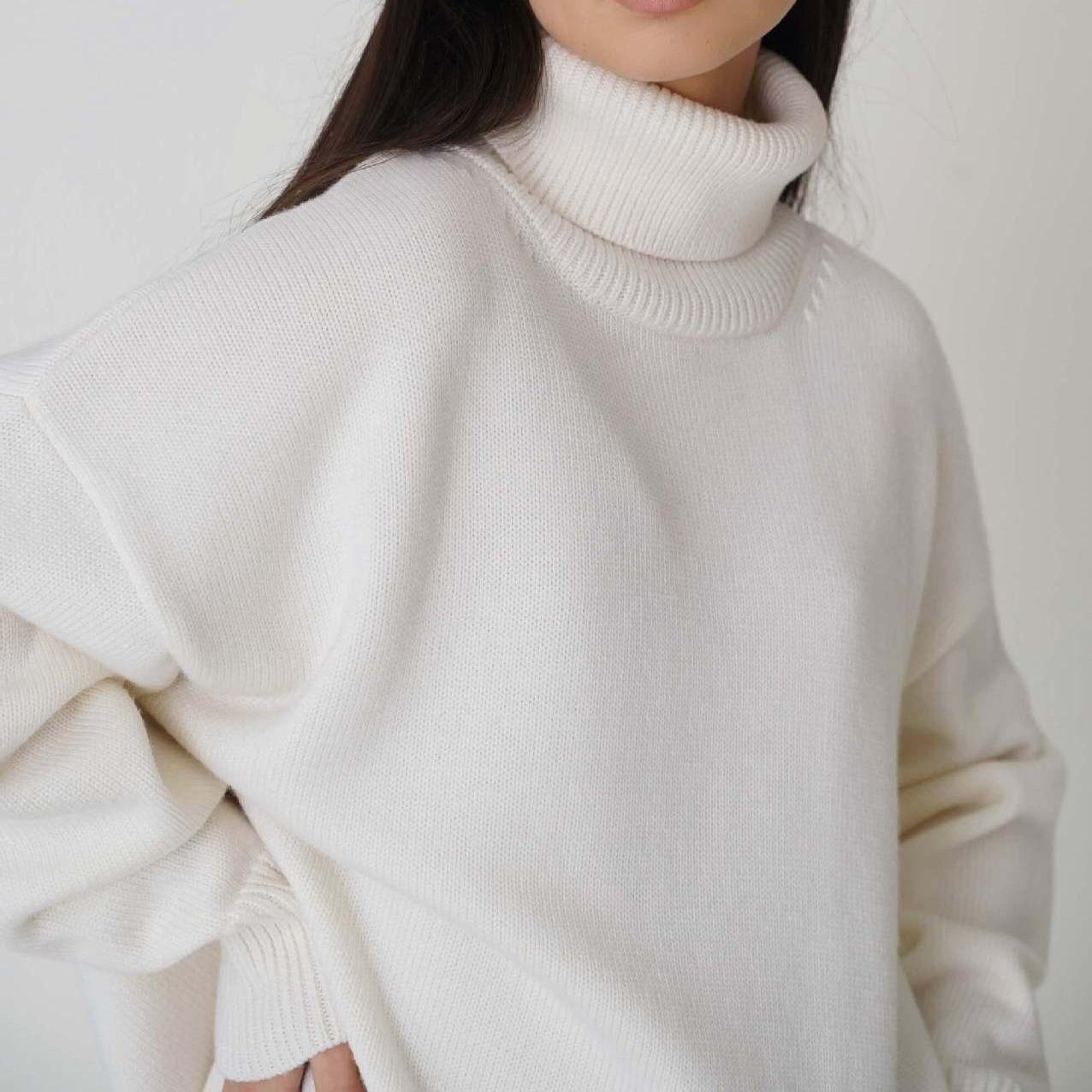 Premium Cozy Women's Cashmere Crew Sweater