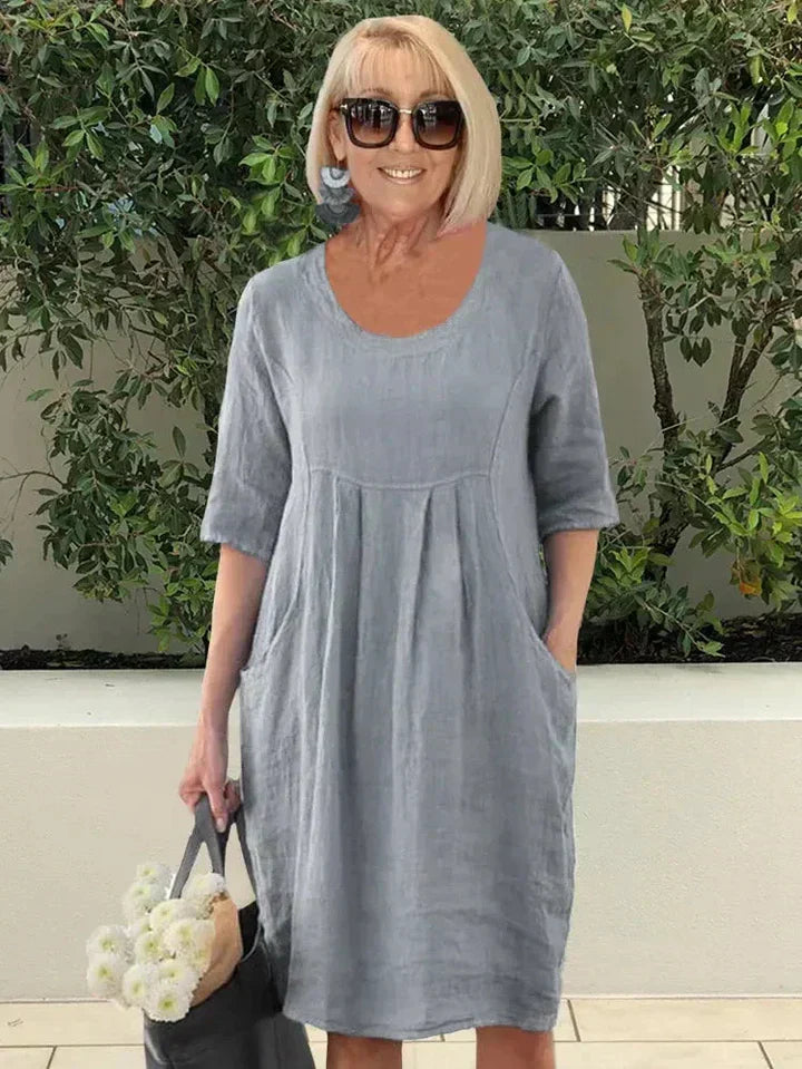 Women's Relaxed Fit Mid Length Short Sleeve Dress