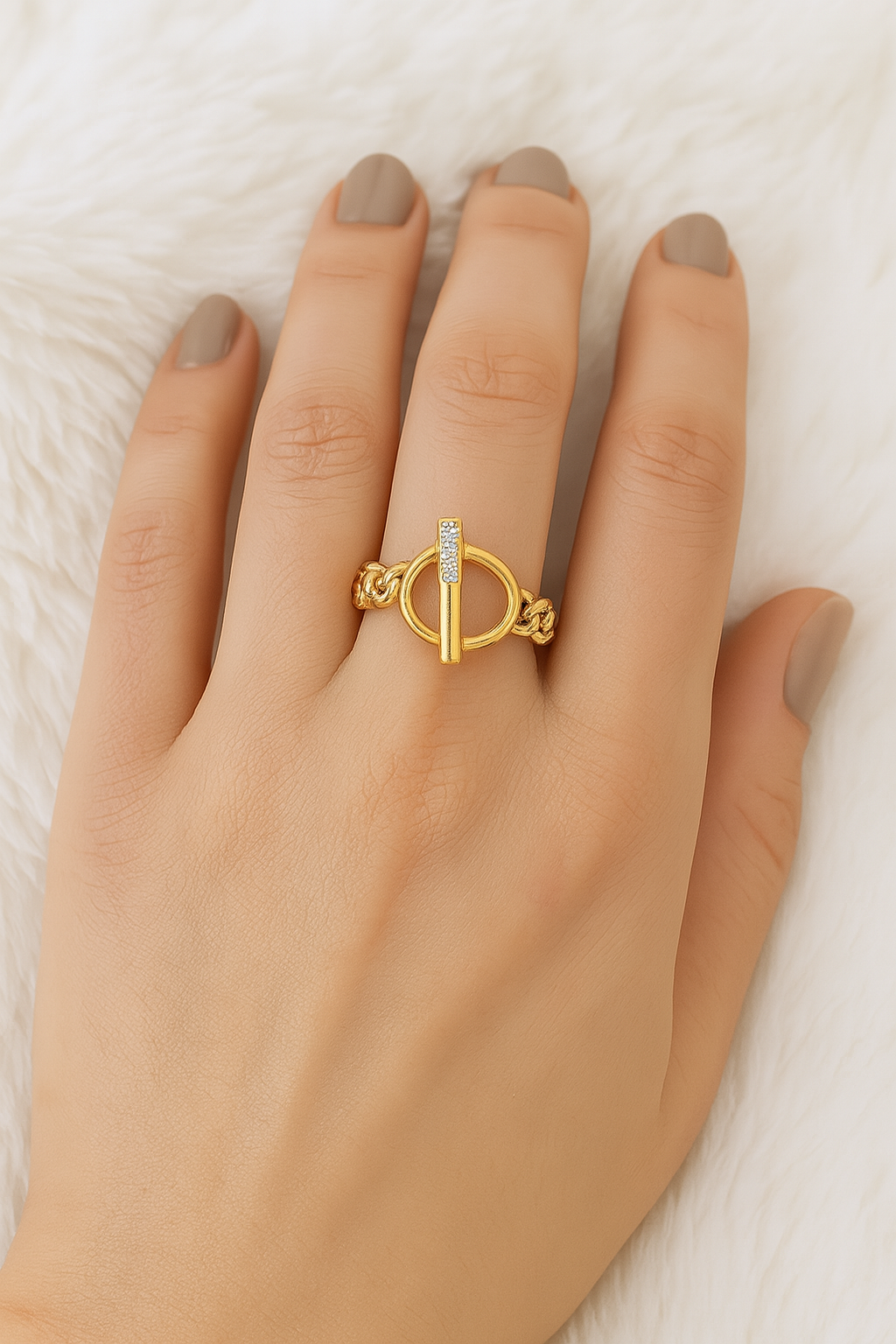 Trendy Open Ring with Twisted Chain Detail - OutfitLondon