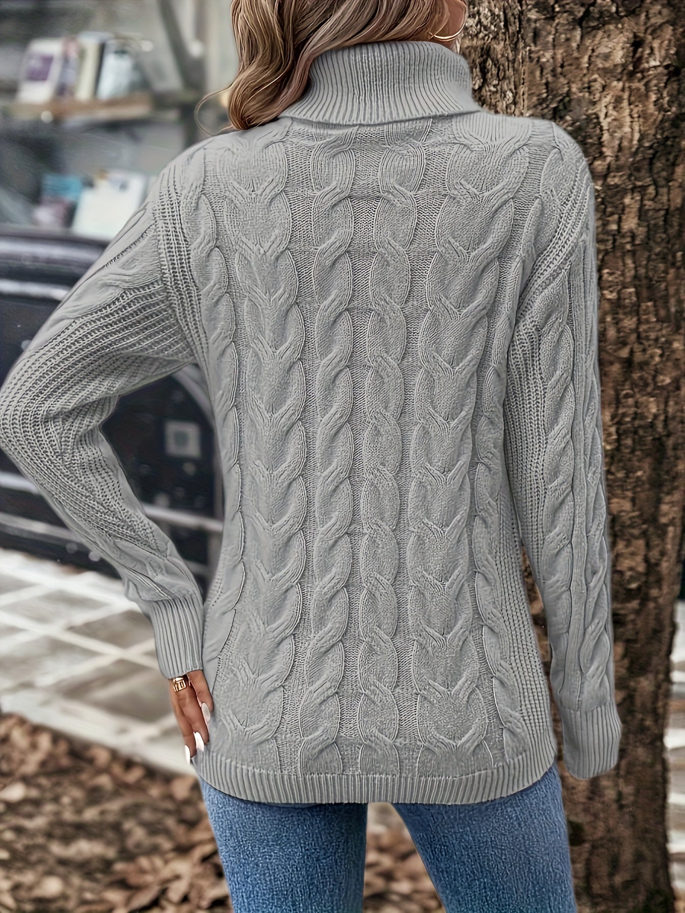 Classic Fit Women's Crew Neck Jumper