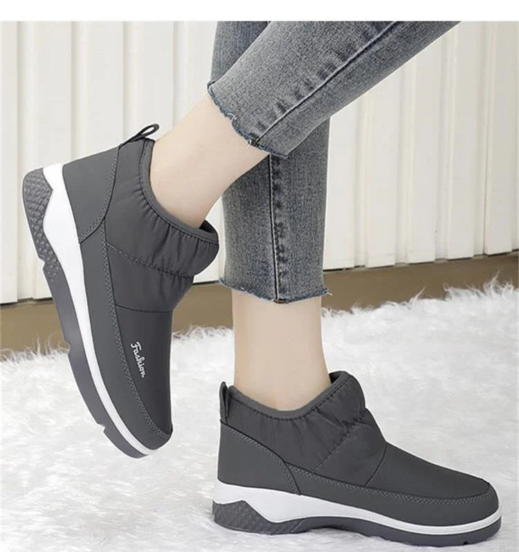 Insulated Snow Boots Waterproof Warm Fur Lining