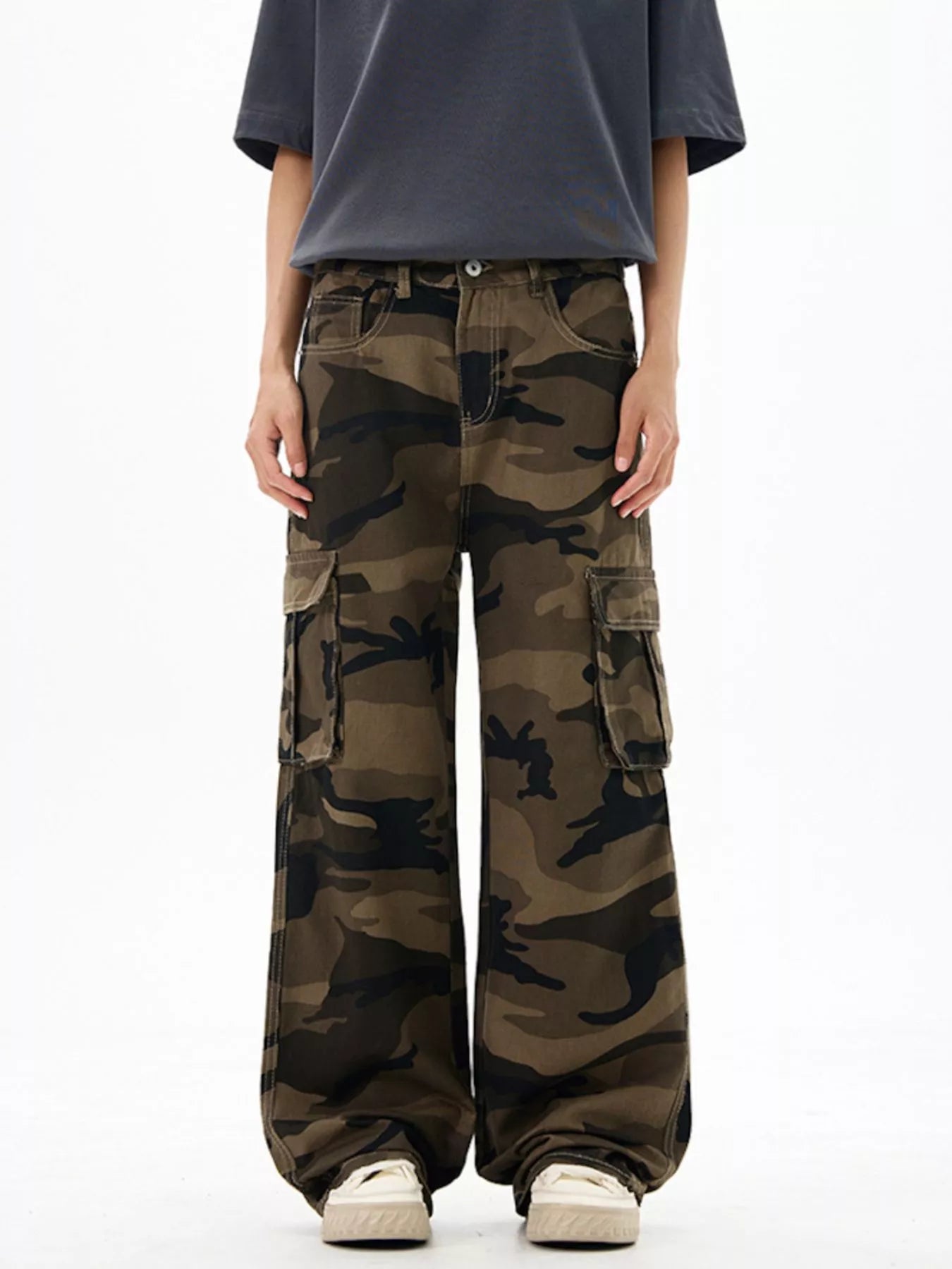 Relaxed Fit Military Style Cargo Pants - OutfitLondon