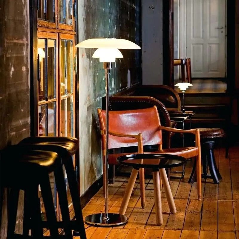 Modern Curved Floor Light - OutfitLondon