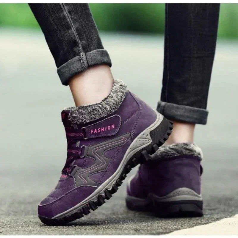 Ladies Insulated Snow Boots with Fleece Lining