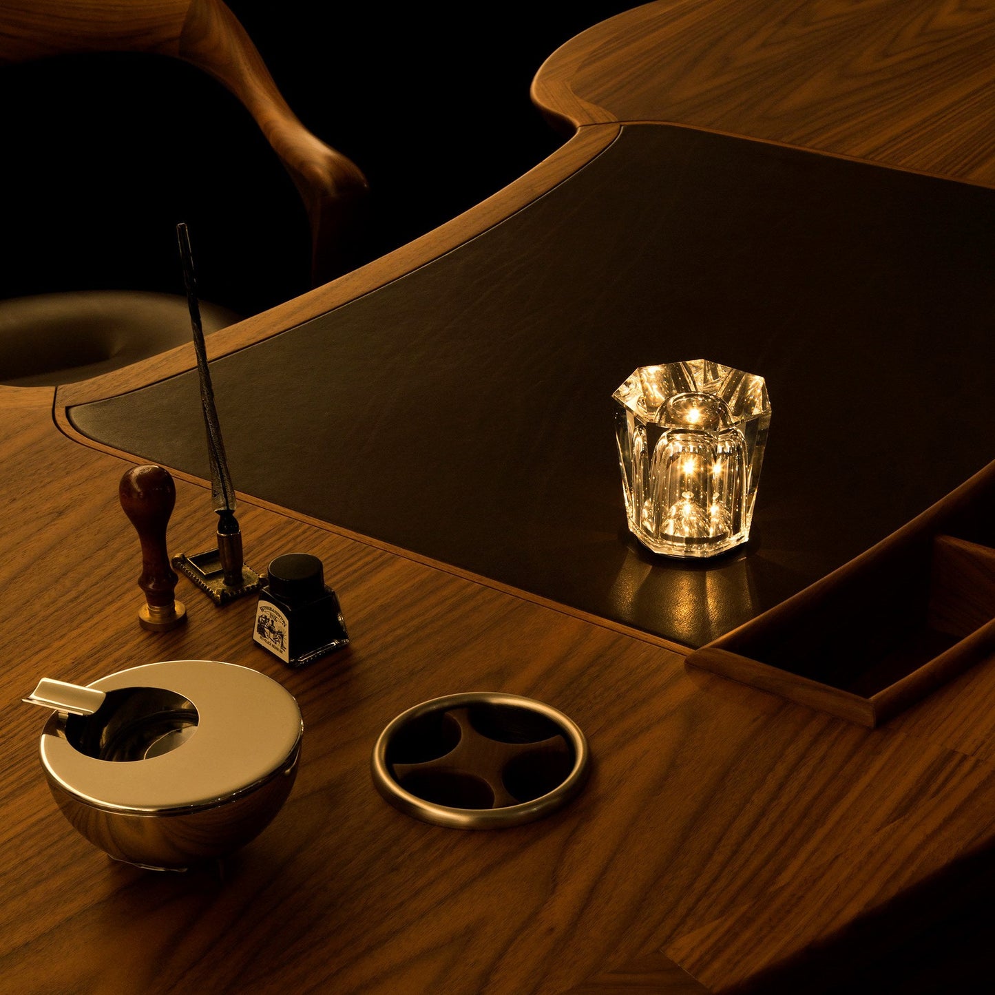 Xtal Becrux Table Lamp