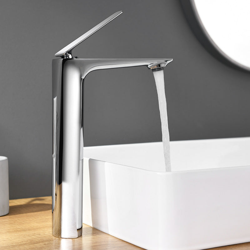 Stylish One Handle Gold Bathroom Sink Faucet - OutfitLondon