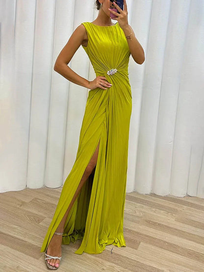 Elegant Floor Length Pleated Formal Dress - OutfitLondon