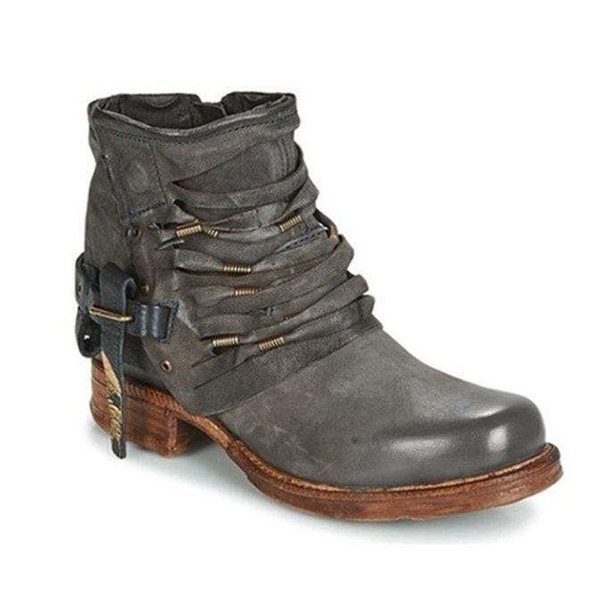 Fashionable Ladies Low Heel Zip Boots