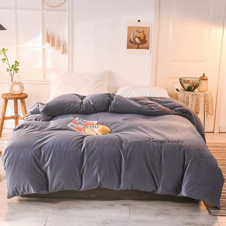 Cozy Fleece Bedding Cover for Warm Sleep - OutfitLondon