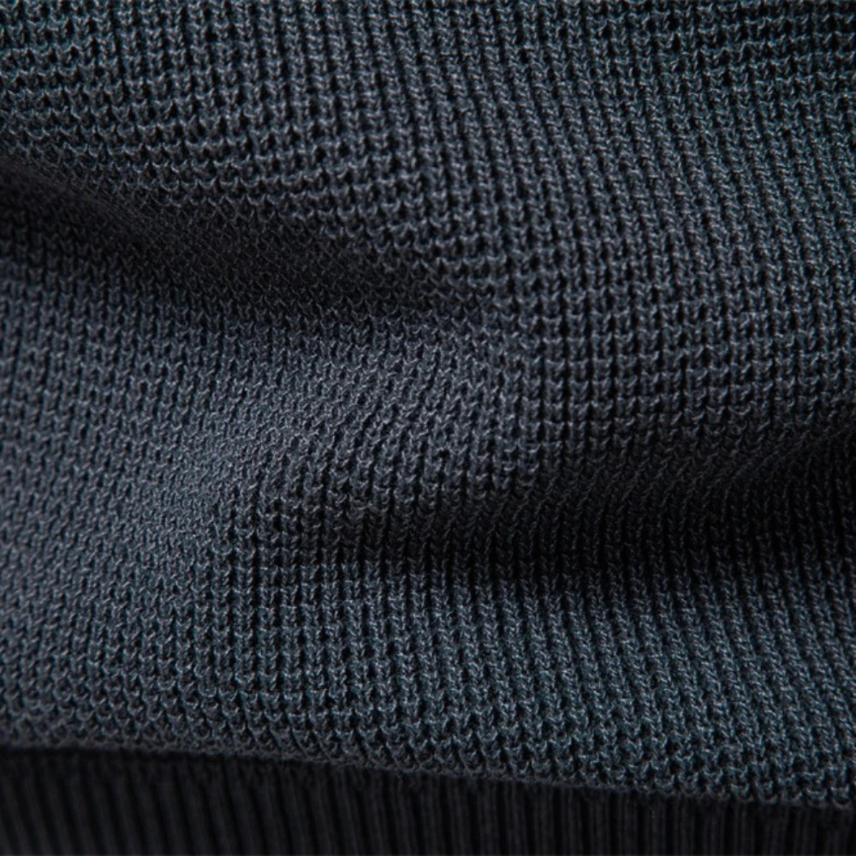 Relaxed Fit Men's Lightweight Crew Neck Sweater