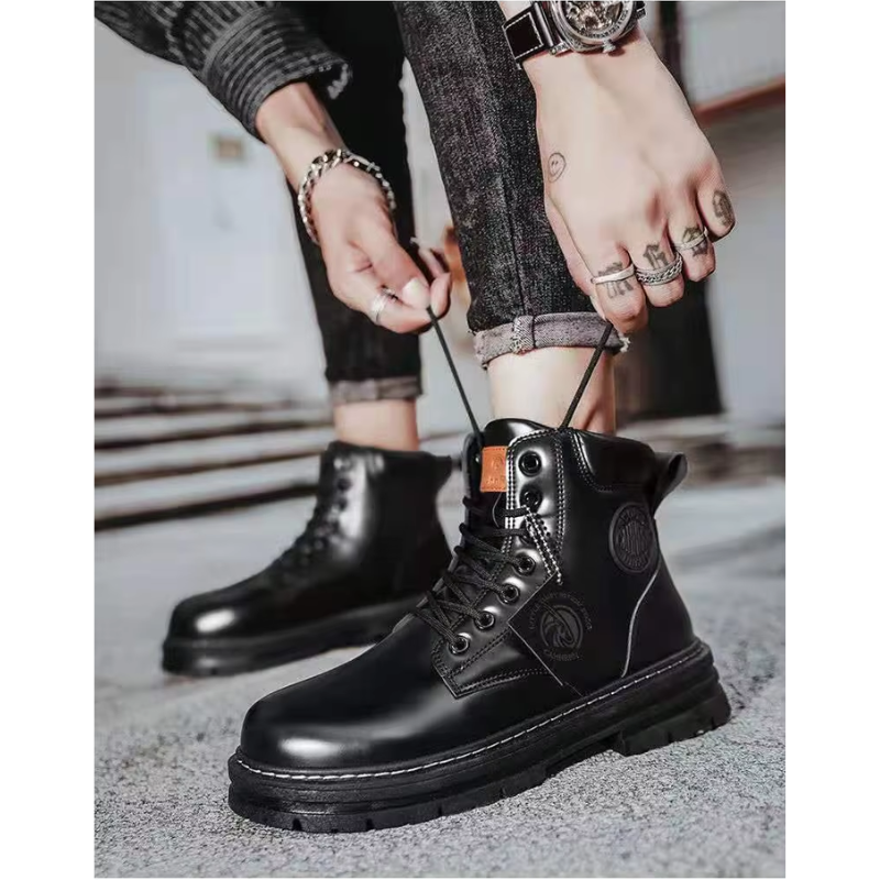 Stylish Men's Leather High Top Boots with Strong Sole