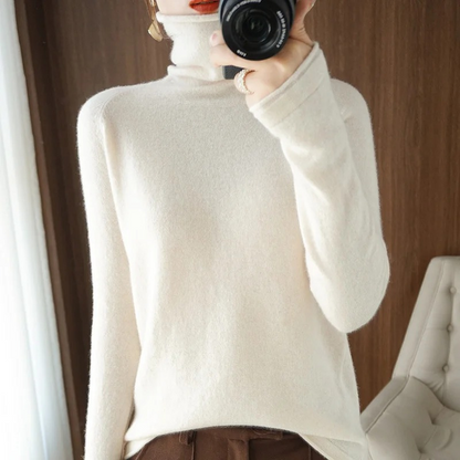 Cozy Women's Long Sleeve Crew Sweater