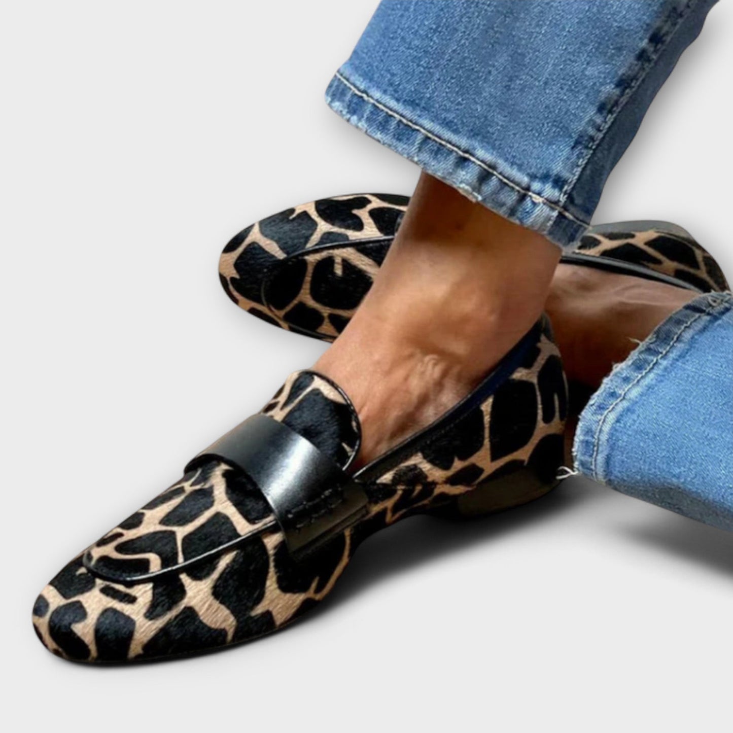 Comfortable Slip On Leopard Loafers - OutfitLondon