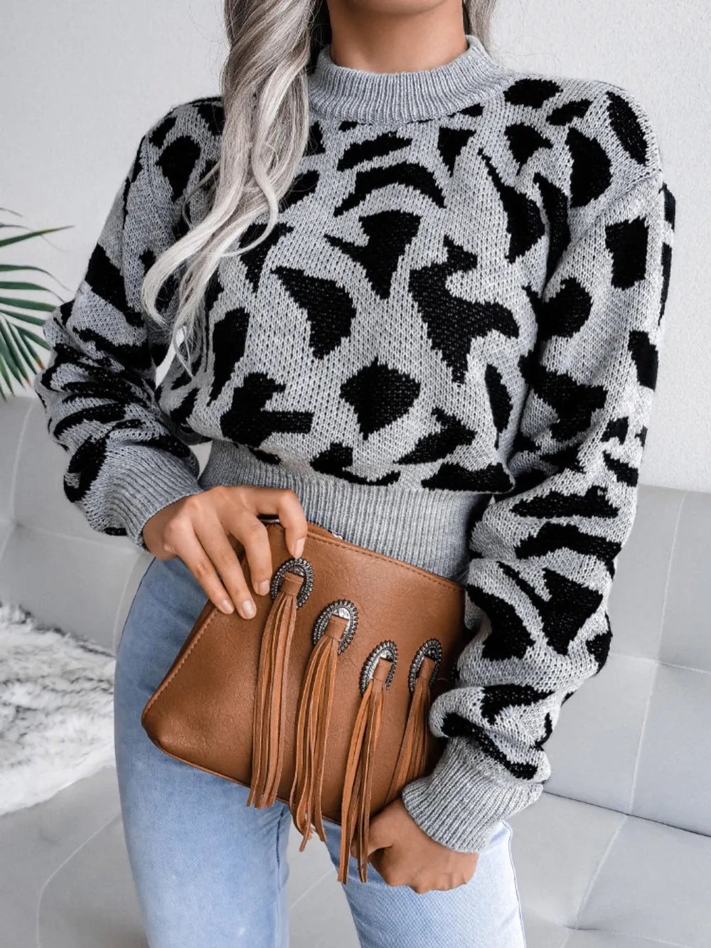 Wildlife Pattern Casual Fit Pullover Sweater
