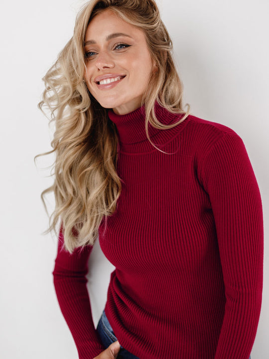Cozy Ladies' Slim Fit Pullover Sweater