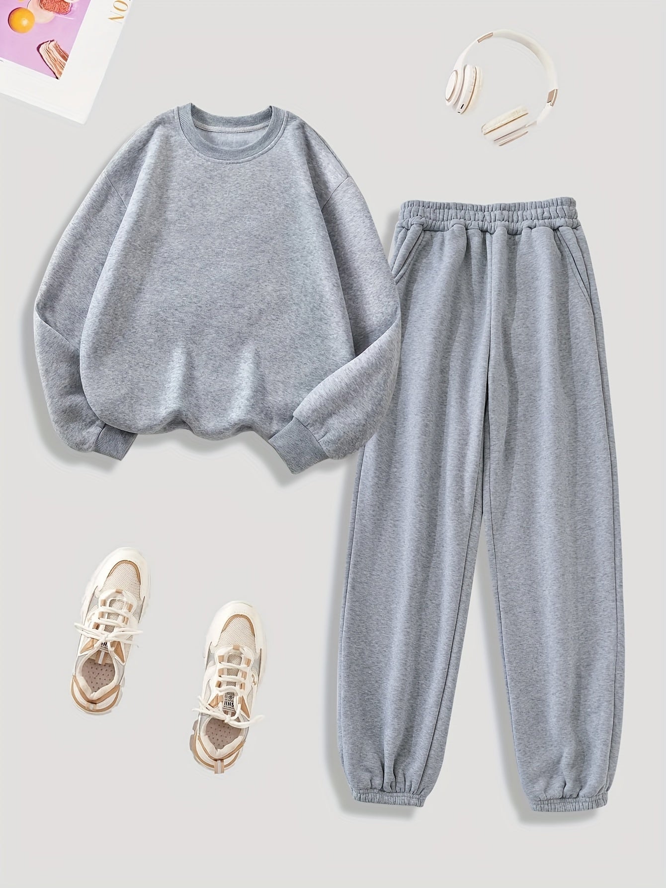 Comfortable Ladies Athletic Tracksuit Casual Sportswear