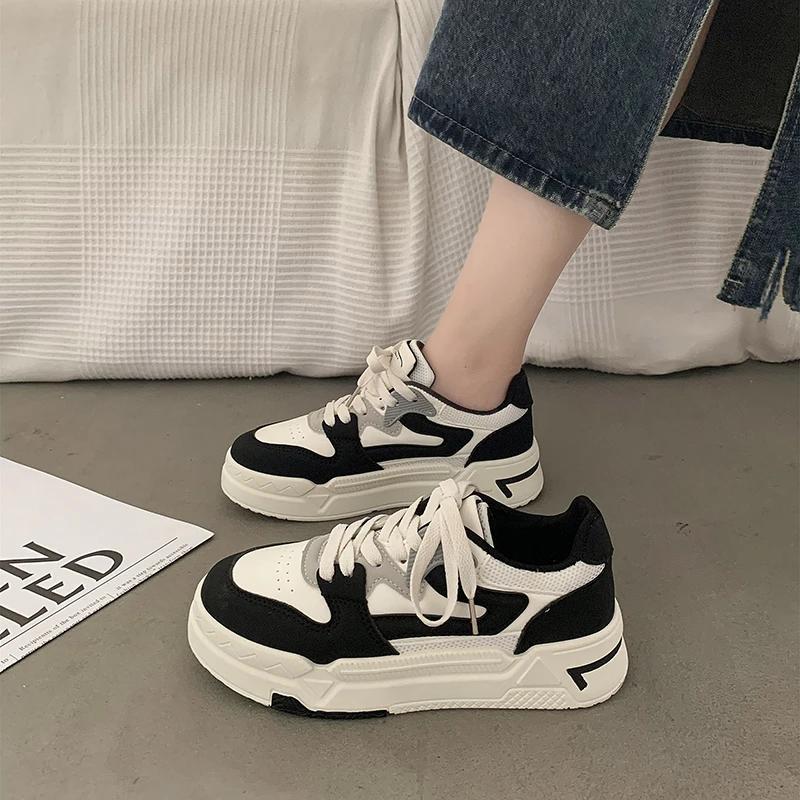 Fashionable Cozy Ladies Sneakers - OutfitLondon