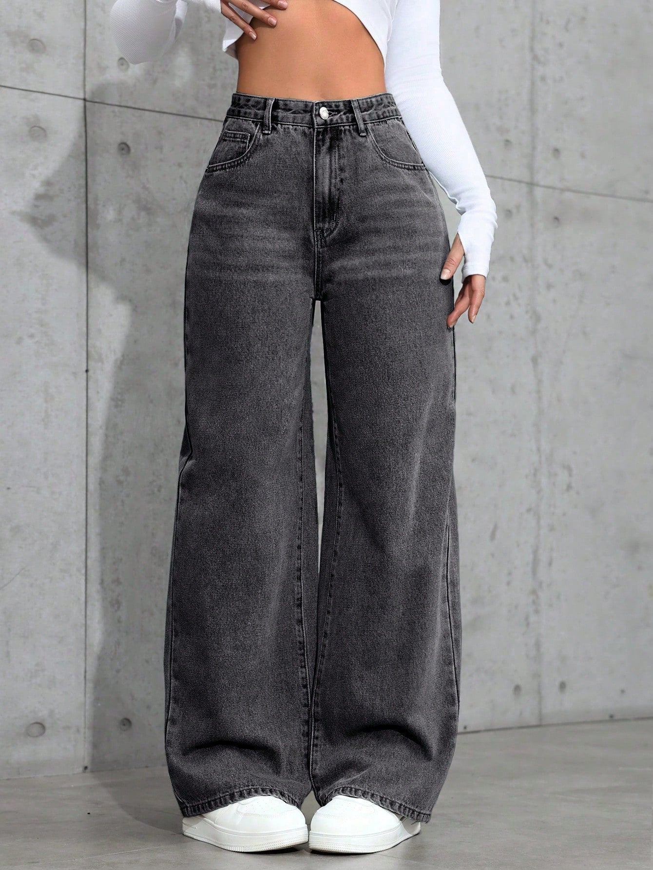 Relaxed Fit High Waisted Wide Leg Jeans for Women - OutfitLondon